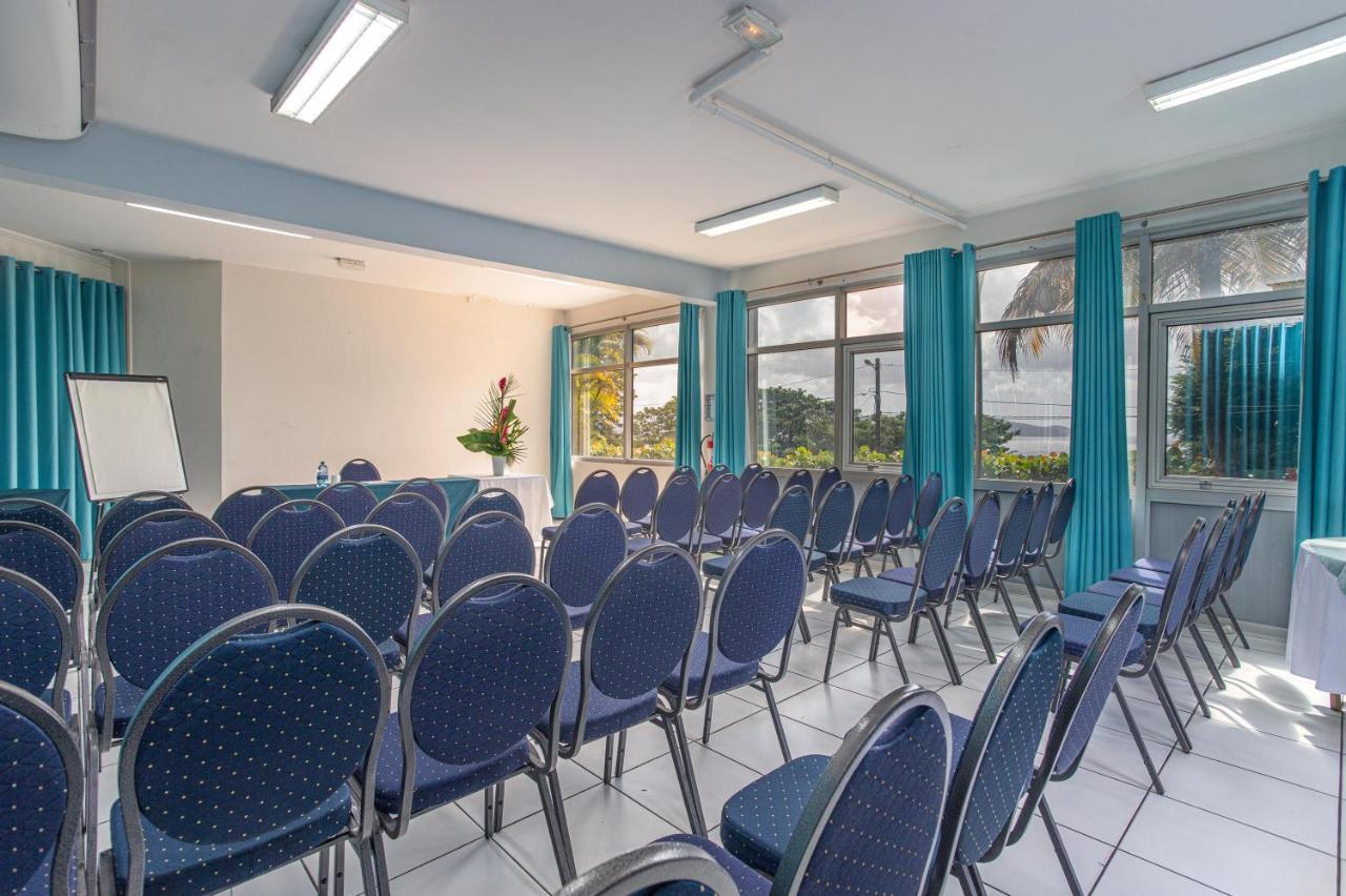 פור-דה-פראנס Karibea Squash Hotel מראה חיצוני תמונה